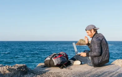 how do i become a digital nomad