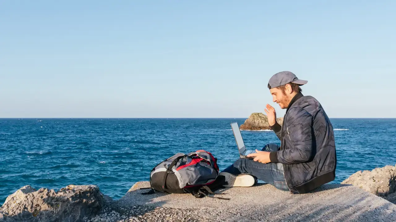 how do i become a digital nomad